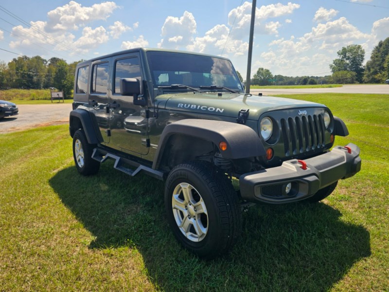 Additional photo of vehicle.