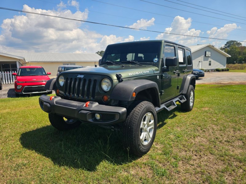 Additional photo of vehicle.