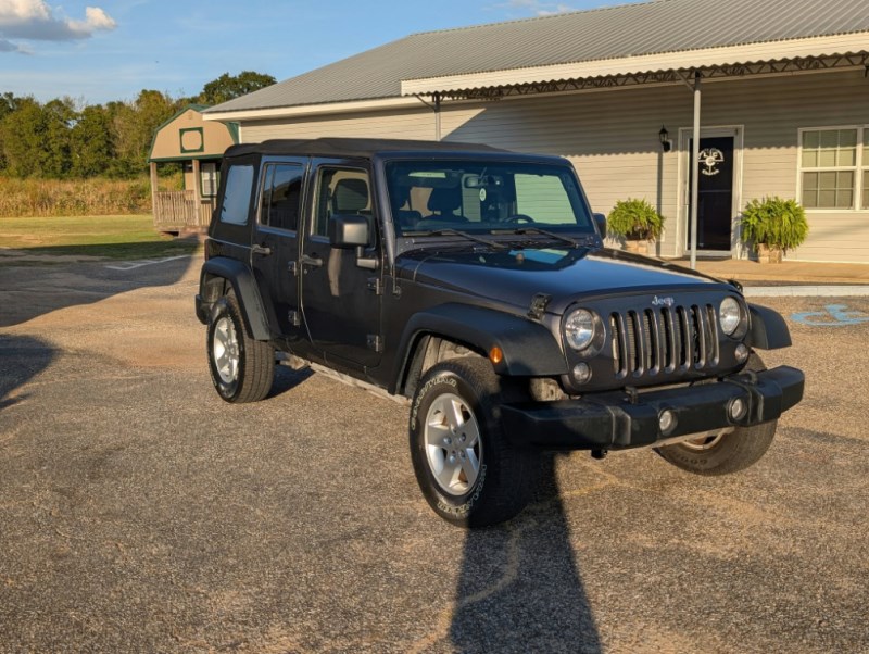 Additional photo of vehicle.