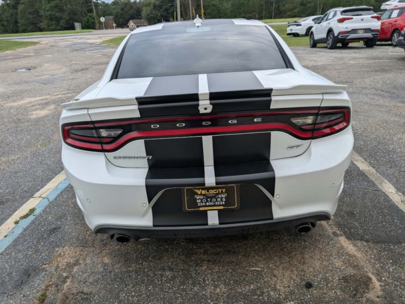 Additional photo of vehicle.