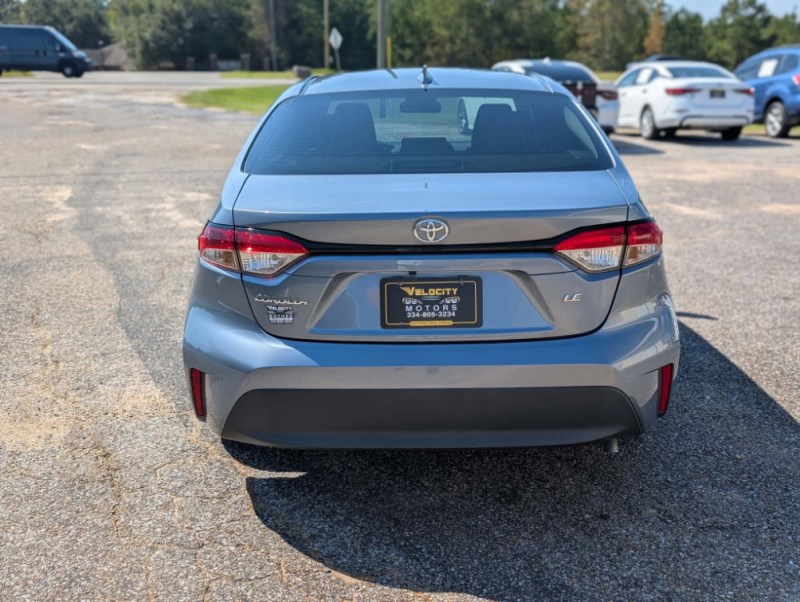 Additional photo of vehicle.