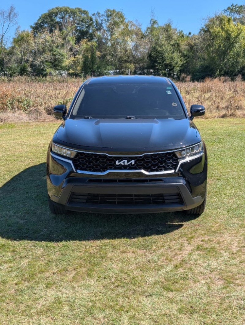 Additional photo of vehicle.
