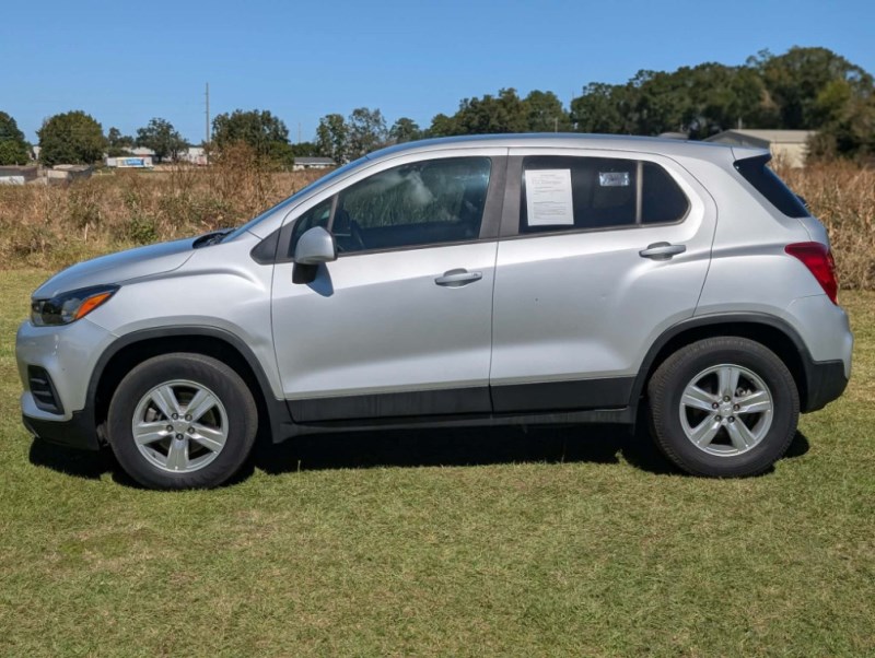 Additional photo of vehicle.