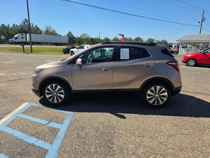 Additional photo of vehicle.
