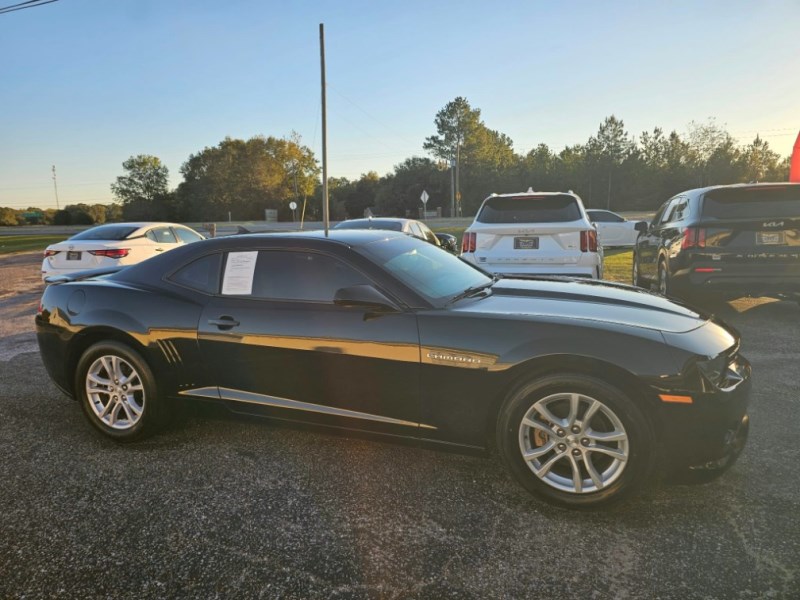Additional photo of vehicle.