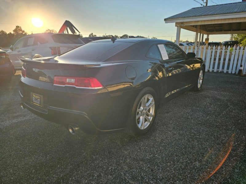 Additional photo of vehicle.