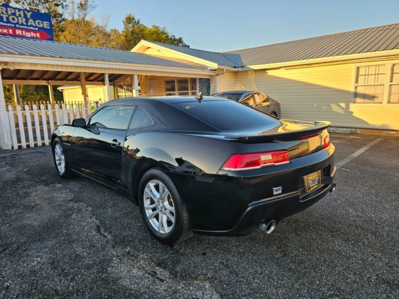 Additional photo of vehicle.