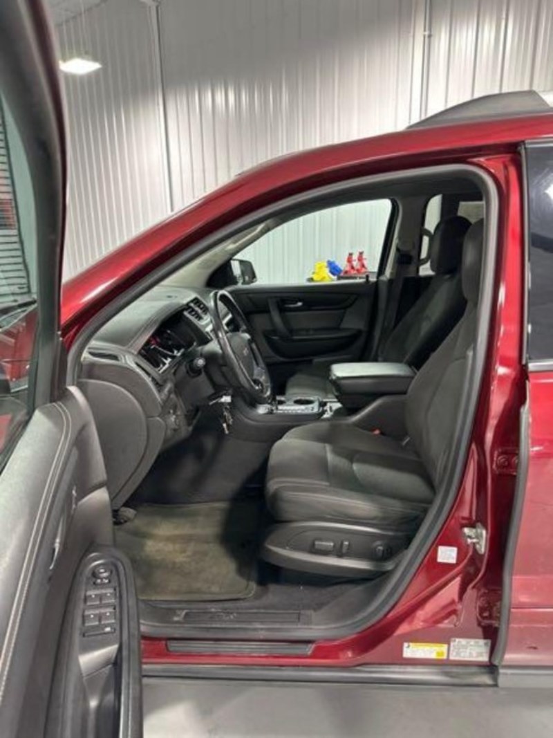 Additional photo of vehicle.