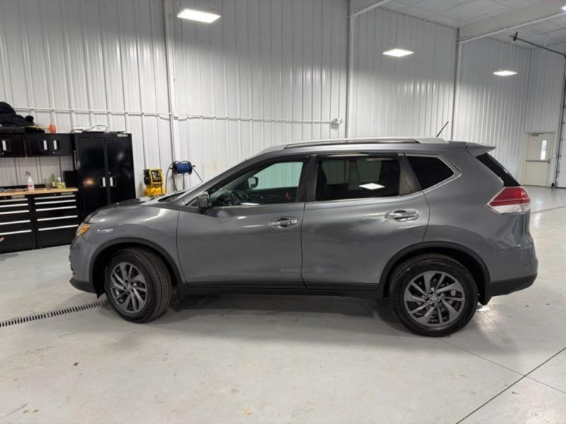 Additional photo of vehicle.