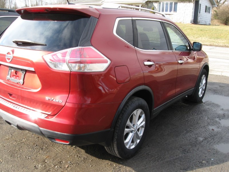 Additional photo of vehicle.