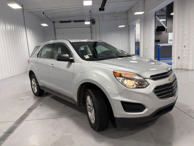Additional photo of vehicle.