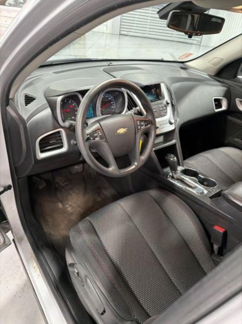 Additional photo of vehicle.