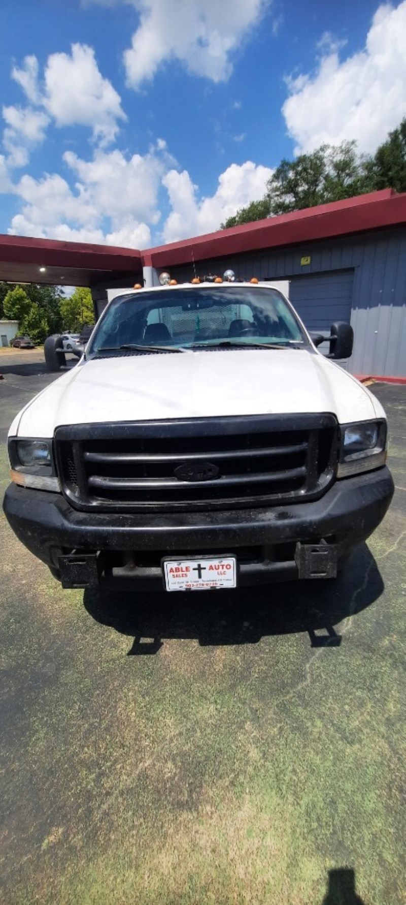 Additional photo of vehicle.