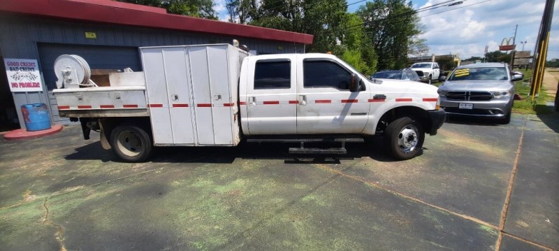 Additional photo of vehicle.