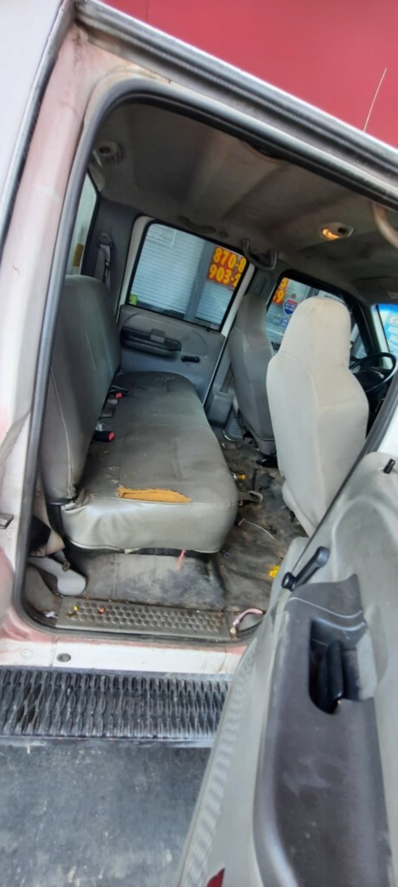 Additional photo of vehicle.