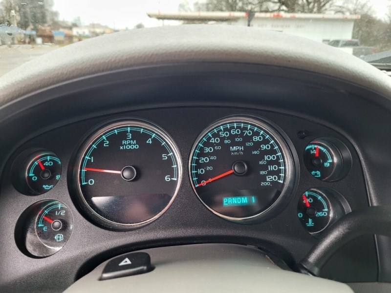 Additional photo of vehicle.