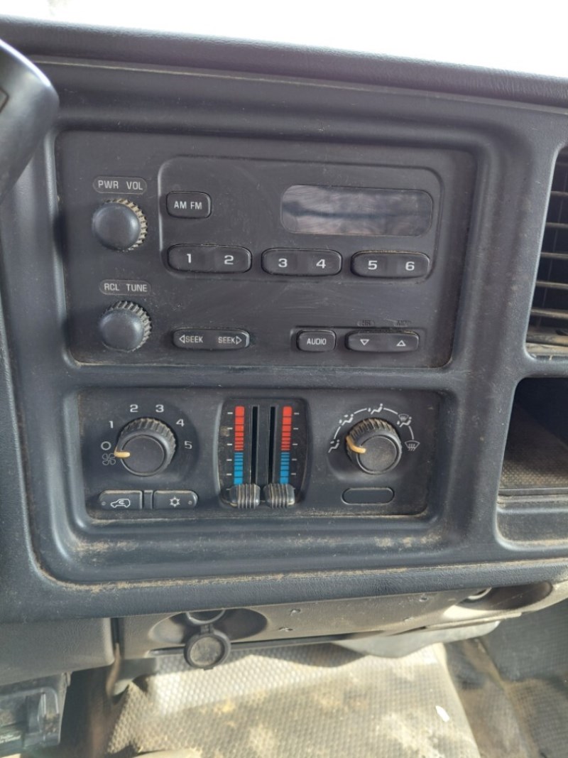 Additional photo of vehicle.