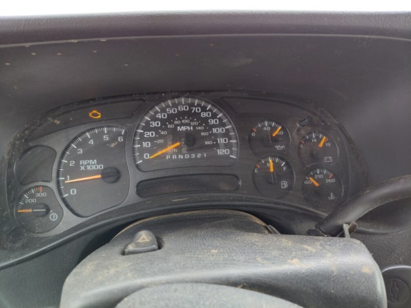 Additional photo of vehicle.