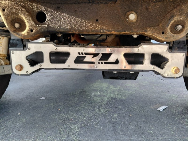 Additional photo of vehicle.