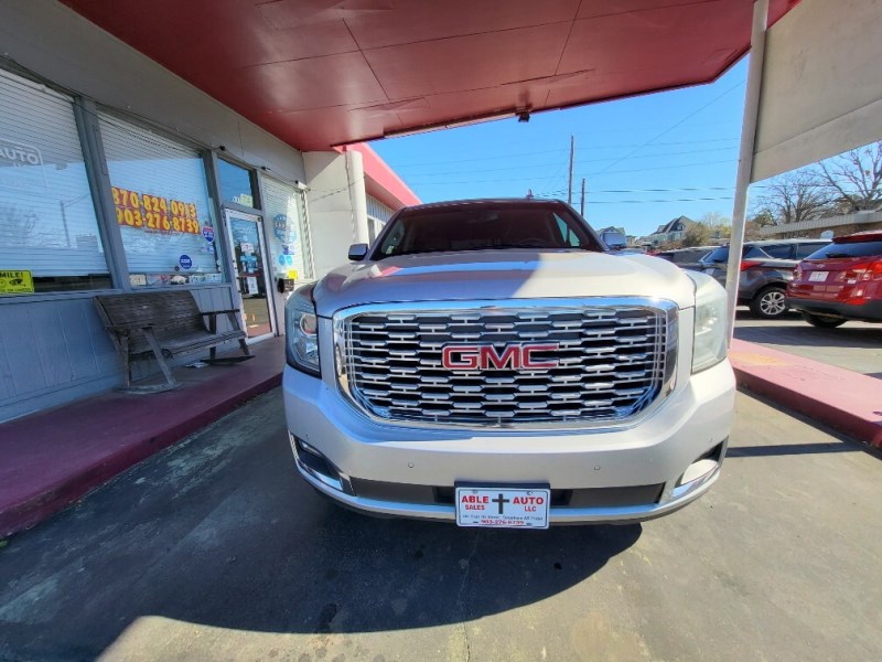 Additional photo of vehicle.