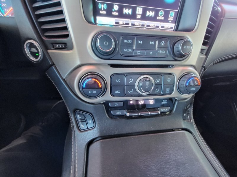 Additional photo of vehicle.