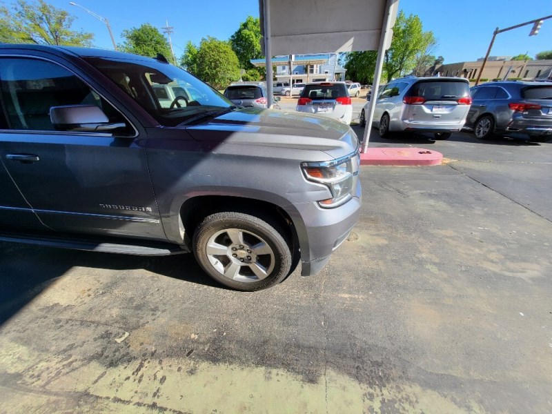 Additional photo of vehicle.