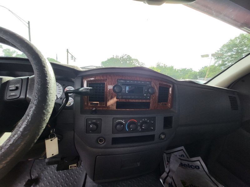 2006 Dodge Ram 2500 Pickup SLT - Photo 11