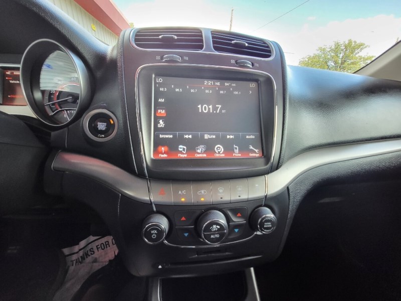 2018 Dodge Journey Crossroad - Photo 9