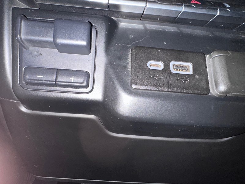 Additional photo of vehicle.
