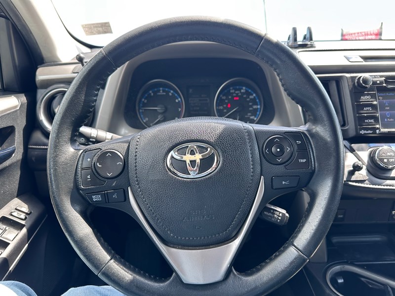 2018 Toyota RAV4 XLE - Photo 7
