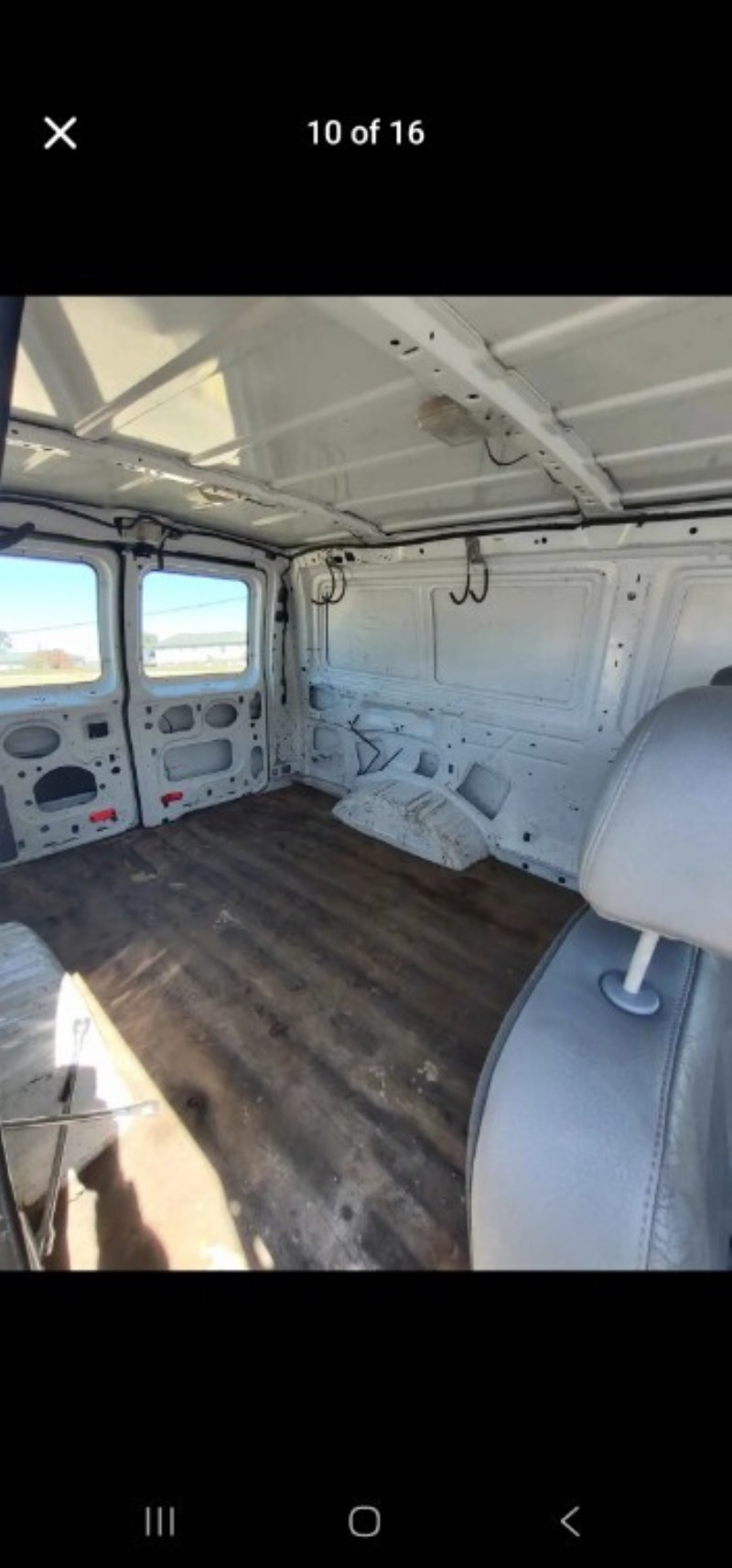 Additional photo of vehicle.