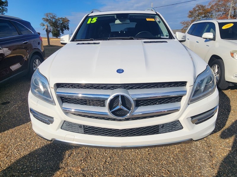 Additional photo of vehicle.