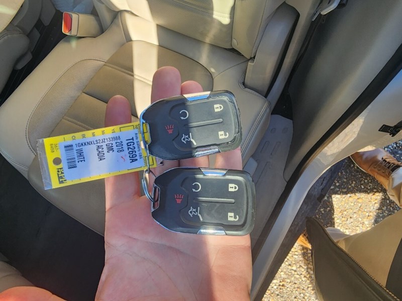 Additional photo of vehicle.