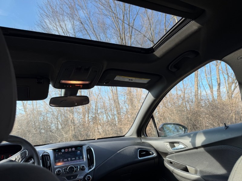 2016 Chevrolet Cruze LT - Photo 12