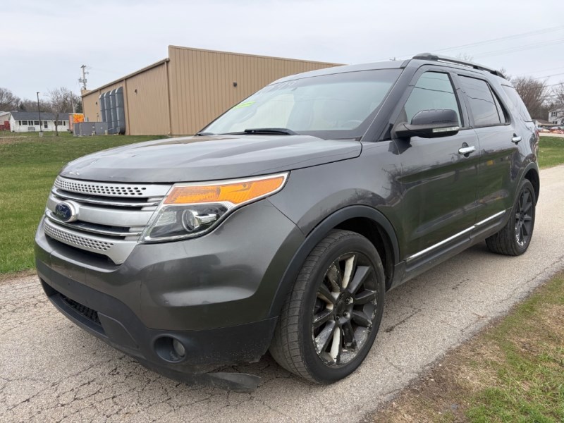 Additional photo of vehicle.
