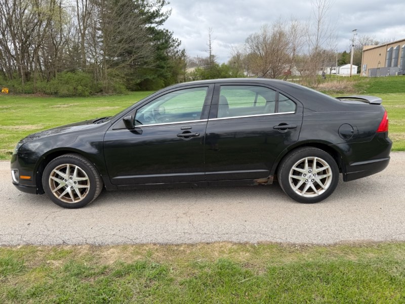 Additional photo of vehicle.