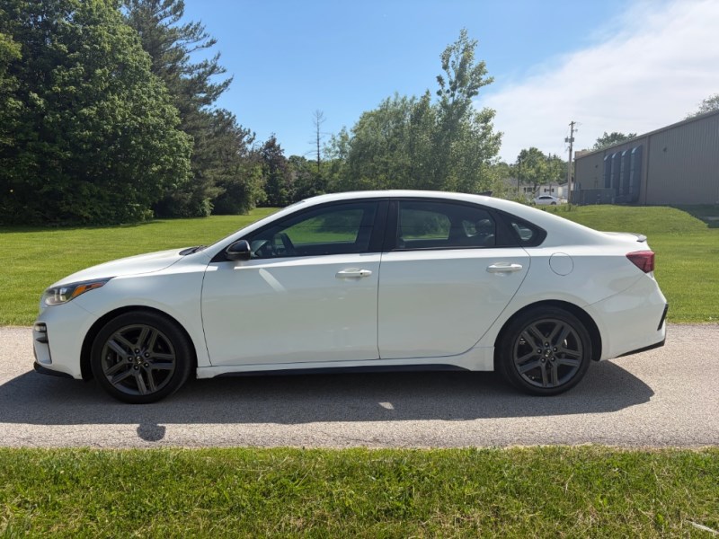 Additional photo of vehicle.