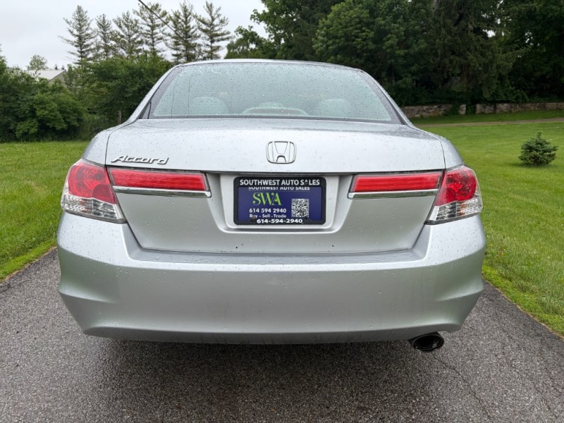 Additional photo of vehicle.