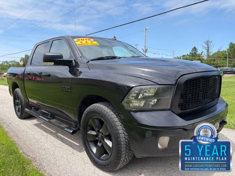 2016 RAM 1500 Big Horn 4x4 Crew Cab 5'7's photo