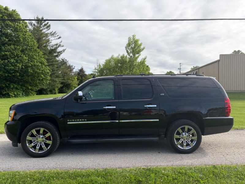 Additional photo of vehicle.