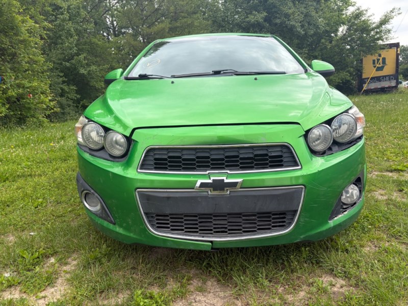 Additional photo of vehicle.