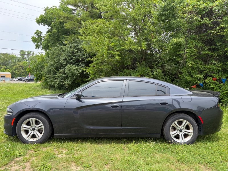 2016 Dodge Charger SE - Photo 8