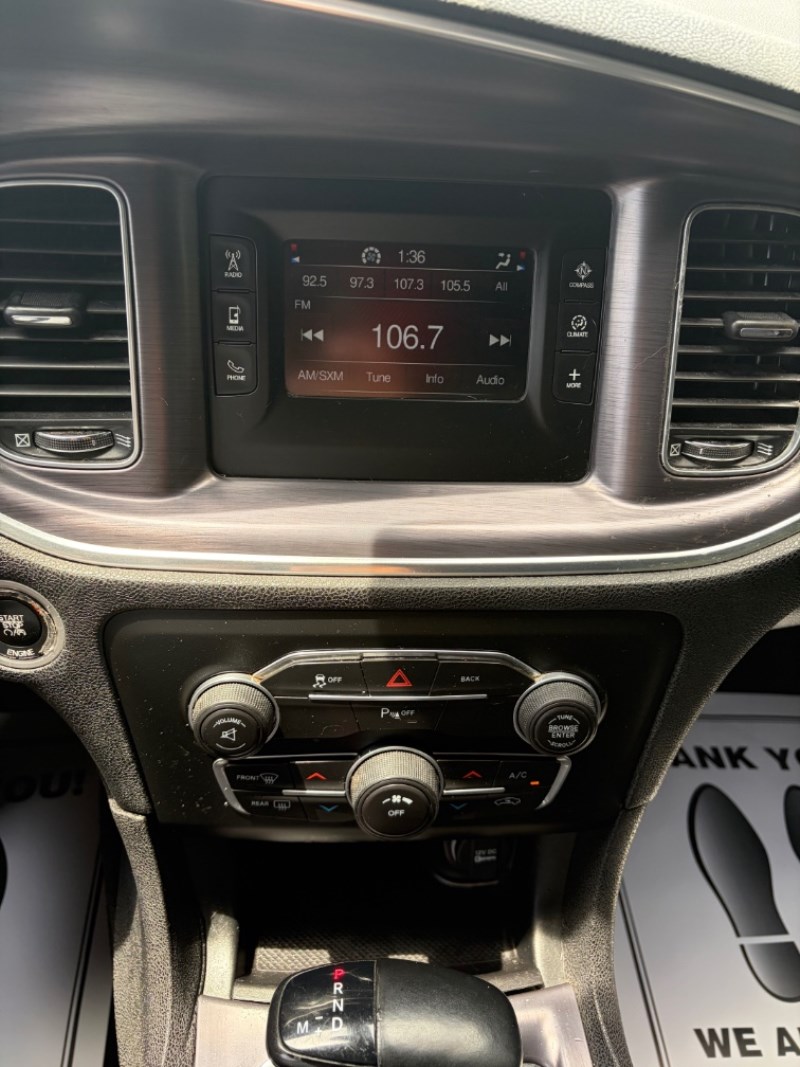 2016 Dodge Charger SE - Photo 13
