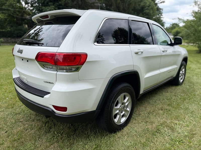 Additional photo of vehicle.