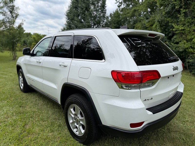 Additional photo of vehicle.