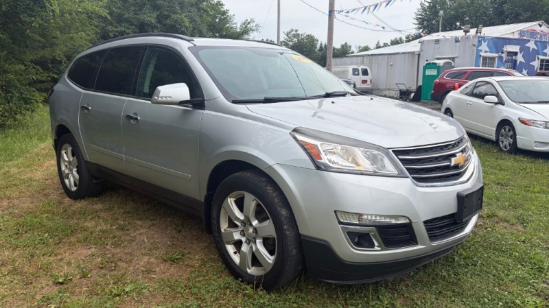 Additional photo of vehicle.