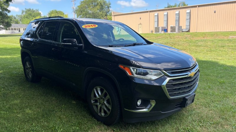 Additional photo of vehicle.