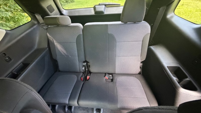 Additional photo of vehicle.