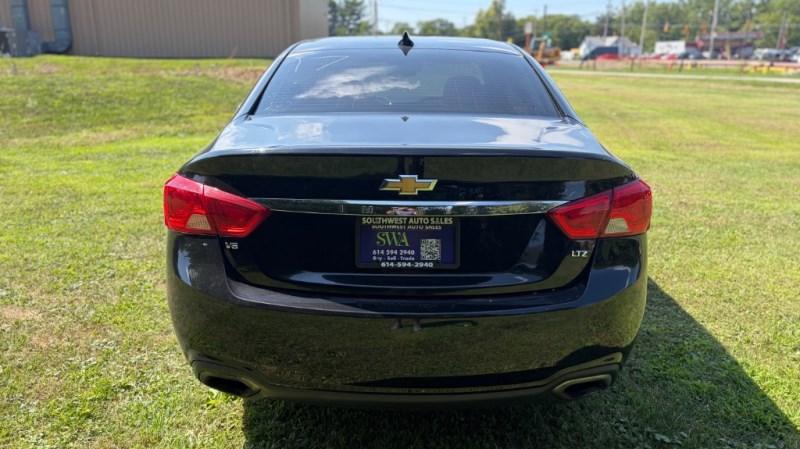 Additional photo of vehicle.
