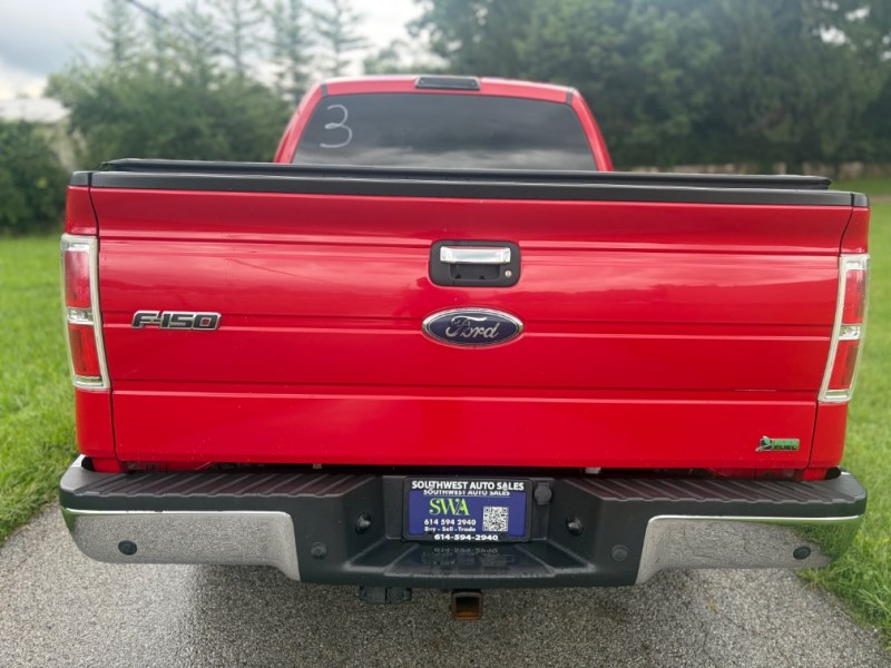Additional photo of vehicle.